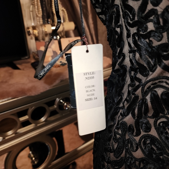 Sue Wong Beaded Strapless Black Formal Gown Size 14 - Picture 4 of 6